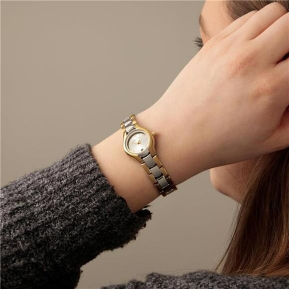 Two Tone Bracelet Watch Date Display Gold Silver Quartz Petite Analog Womens - Picture 6 of 7